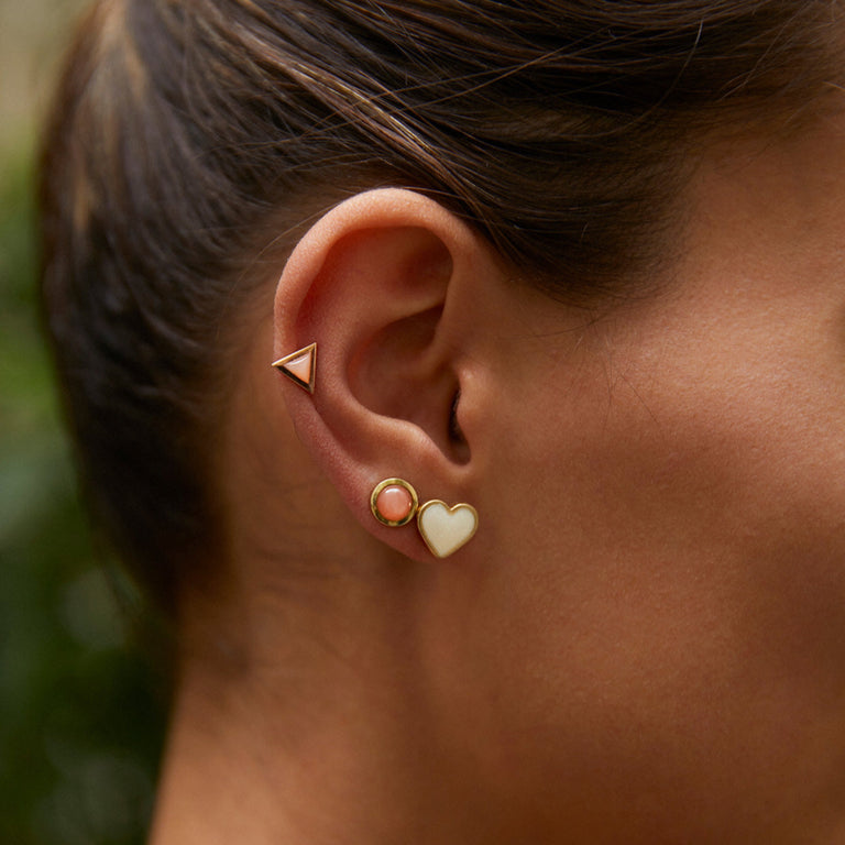 Circle Sticker Studs – Yellow Gold Orange Moonstone Circle Sticker Studs – Yellow Gold Orange Moonstone