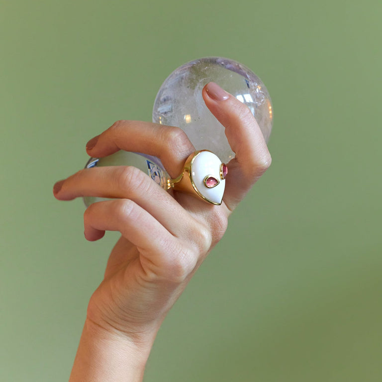 Alien White Agate Ring – Yellow Gold Agate Alien White Agate Ring – Yellow Gold Agate