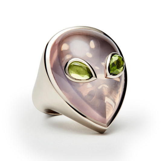 Signature-alien-ring-white-gold-with-rose-quartz-and-peridot