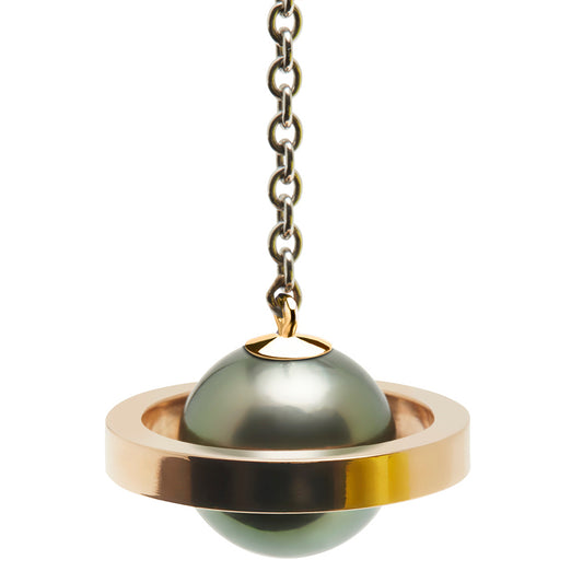 Saturnation-hoops-rose-and-white-gold-with-tahitian-pearl-and-green-sapphire