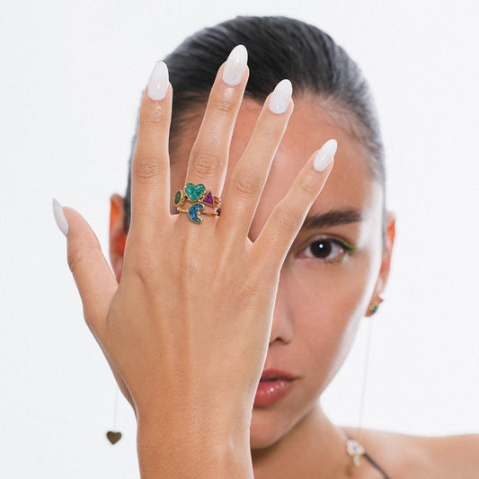Triangle-sticker-ring-yellow-gold-with-pink-tourmaline